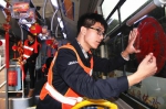宁波：公交车换“新装”迎接凌晨返程客（图） - 交通运输厅