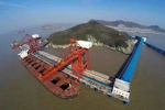 舟山鼠浪湖矿石中转码头迎来节后首条40万吨巨轮 - 交通运输厅