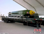 当地时间4月13日，美国国防部称，美军当天向阿富汗境内的极端组织“伊斯兰国”目标投放了有“炸弹之母”之称的GBU－43大型空爆炸弹。这是美军首次在战斗中使用这种炸弹。（资料图） - 浙江新闻网