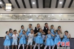图为学生合唱《凌虚阁》。 紫阳小学提供 - 浙江新闻网