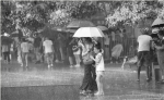一场瓢泼雨送来小清凉 周五起暑热还会回归 - 浙江新闻网