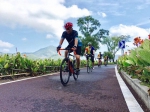 图为：2017第三届千岛湖单车成人礼活动现场。主办方供图 - 浙江新闻网