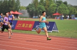 图为：浙江队选手谢震业以优势领先男子200米决赛。王远 - 浙江新闻网