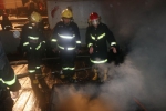 图为：消防官兵正在现场救援。 周贤伟 - 浙江新闻网