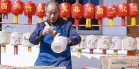 杭州：传承千年手艺 老匠人用1600只灯笼点亮西兴古镇 - 文化厅