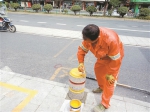 让你走路走得更顺畅 杭州首次启动人行道隔离设施专项治理 - 杭州网
