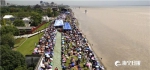 壮观！昨天八月十八，钱塘江大潮！最大的潮在岸上！现场视频超震撼 - 杭州网
