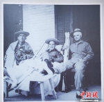 图为：1942年5月16日恩泽医院清气院正在治疗的美国士兵（老照片）。浙江省临海市委宣传部供图 - 浙江网