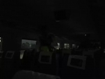 一声巨响！杭州开往温州的高铁车厢内灯光都灭了 晚点1小时都没开 - 杭州网