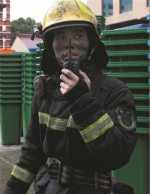 台州“黑脸”消防员成网红 - 杭州网