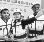 国际服务队首次亮相西湖景区 门票怎么买景点怎么逛他们一清二楚 - 杭州网