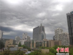 此前阴雨密布的杭州。　张煜欢 摄 - 浙江新闻网