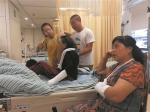 杭州83岁老太太钱江市场电动扶梯摔倒 肋骨骨折 左手骨折 额头缝了5针 - 杭州网