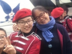 杭州星洲小学校长赖爱娥（右一）。受访者提供 - 浙江新闻网