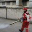 浙江某地红十字应急救援队队员正在进行消杀　浙江省红十字会提供 - 浙江新闻网
