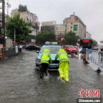 兰溪城区多处路段积水严重。兰溪宣传部提供 - 浙江新闻网