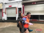 浙江遂昌受降雨影响发生洪涝 当地公安紧急救援 - 浙江新闻网